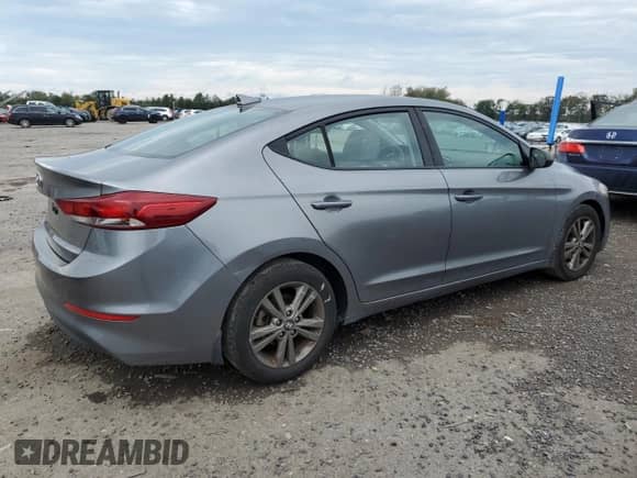 2018 Hyundai Elantra SEL с VIN 5NPD84LF5JH249738, выставлен на аукционе Copart как лот 83950545 с пробегом 110 486 миль миль и Списание • Salvage title. История ставок и продаж доступна на DreamBid. Изображение 3.