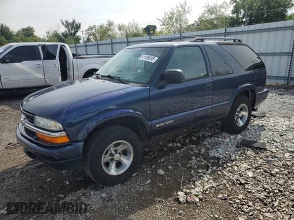 2002 Chevrolet Blazer LS с VIN 1GNCS18W92K225246, выставлен на аукционе Copart как лот 81106095 с пробегом 136 844 миль миль и Чистый • Clean title. История ставок и продаж доступна на DreamBid. Изображение 1.