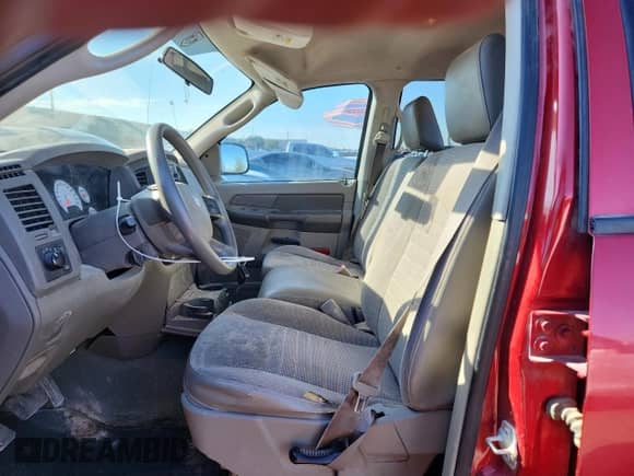 2008 Dodge 1500 ST z VIN 1D7HA18K78J205435, wystawiony jako Copart lot #85575795 z przebiegiem 202 566 mil mil oraz Szkoda całkowita • Salvage title. Historia ofert i sprzedaży dostępna na DreamBid. Obrazek 7.