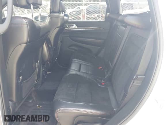 2017 Jeep Grand Cherokee Trailhawk z VIN 1C4RJFLT4HC761671, wystawiony jako IAAI lot #43091405 z przebiegiem 72 110 mil mil oraz . Historia ofert i sprzedaży dostępna na DreamBid. Obrazek 8.