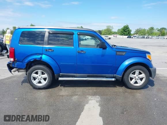 2007 Dodge Nitro SLT с VIN 1D8GU58K27W644646, выставлен на аукционе IAAI как лот 42307458 с пробегом Не указан миль и . История ставок и продаж доступна на DreamBid. Изображение 13.