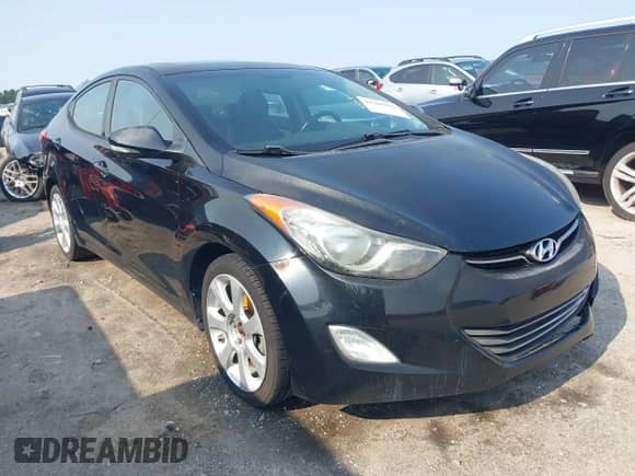 2013 Hyundai Elantra GLS z VIN KMHDH4AEXDU656597, wystawiony jako IAAI lot #42389315 z przebiegiem 173 093 mil mil oraz . Historia ofert i sprzedaży dostępna na DreamBid. Obrazek 1.