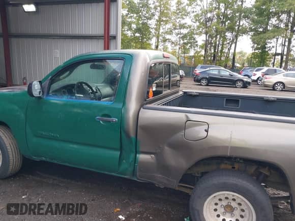 2009 Toyota Tacoma с VIN 5TENX22N29Z601462, выставлен на аукционе IAAI как лот 43435588 с пробегом 309 088 миль миль и . История ставок и продаж доступна на DreamBid. Изображение 6.