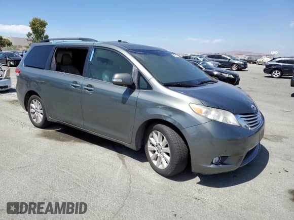 2014 Toyota Sienna Limited с VIN 5TDDK3DC6ES082158, выставлен на аукционе Copart как лот 69840625 с пробегом 138 609 миль миль и Списание • Salvage title. История ставок и продаж доступна на DreamBid. Изображение 4.