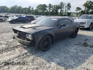 2021 Dodge Challenger R/T Scat Pack z VIN 2C3CDZFJ2MH650895, wystawiony jako Copart lot #63079655 z przebiegiem 49 328 mil mil oraz Szkoda całkowita • Salvage title. Historia ofert i sprzedaży dostępna na DreamBid. Obrazek 1.