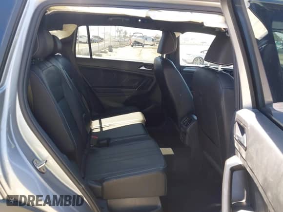 2022 Volkswagen Tiguan SE R-Line Black с VIN 3VV8B7AX5NM102739, выставлен на аукционе IAAI как лот 42941712 с пробегом 29 679 миль миль и . История ставок и продаж доступна на DreamBid. Изображение 8.