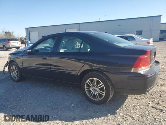 2007 Volvo S60 2.5L Turbo с VIN YV1RH592272604501, выставлен на аукционе Copart как лот 81914995 с пробегом 119 481 миль миль и Списание • Salvage title. История ставок и продаж доступна на DreamBid. Изображение 2.