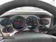 2008 Chevrolet Silverado 2500HD Work Truck z VIN 1GCHC24K18E160498, wystawiony jako IAAI lot #42144812 z przebiegiem 151 213 mil mil oraz . Historia ofert i sprzedaży dostępna na DreamBid. Obrazek 7.