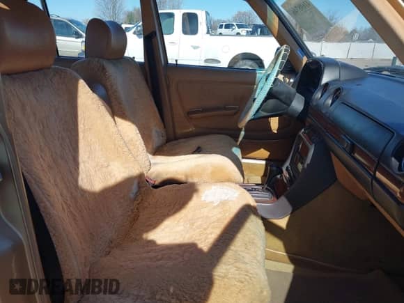 1985 Mercedes-Benz 300 с VIN WDBAB33C5FA218782, выставлен на аукционе IAAI как лот 41698746 с пробегом 285 352 миль миль и . История ставок и продаж доступна на DreamBid. Изображение 5.