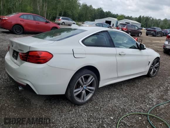2015 BMW 4 Series 435i xDrive с VIN WBA3R5C50FK371578, выставлен на аукционе Copart как лот 68515125 с пробегом 115 439 миль миль и Списание • Salvage title. История ставок и продаж доступна на DreamBid. Изображение 3.