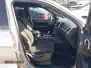 2018 Jeep Grand Cherokee Laredo z VIN 1C4RJEAG7JC407147, wystawiony jako IAAI lot #42167062 z przebiegiem 95 975 mil mil oraz . Historia ofert i sprzedaży dostępna na DreamBid. Obrazek 5.