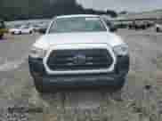 2023 Toyota Tacoma SR z VIN 3TYRX5GN2PT085100, wystawiony jako Copart lot #70010035 z przebiegiem 48 446 mil mil oraz Szkoda całkowita • Salvage title. Historia ofert i sprzedaży dostępna na DreamBid. Obrazek 5.