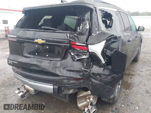 2024 Chevrolet Traverse FWD LT with VIN 1GNERGKS4RJ169875, listed as a IAAI auction lot 42333114 with 16,162 mi miles and . Bid and sale history available at DreamBid. Image 6.