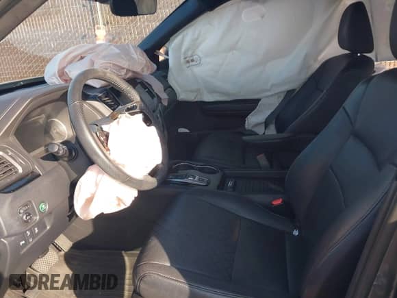 2019 Honda Passport Touring with VIN 5FNYF7H90KB006205, listed as a IAAI auction lot 43291429 with Not provided miles and . Bid and sale history available at DreamBid. Image 5.