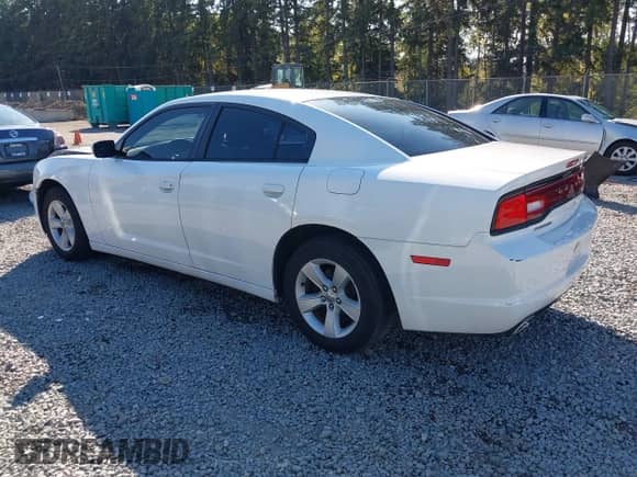 2011 Dodge Charger SE с VIN 2B3CL3CG9BH532684, выставлен на аукционе IAAI как лот 43300969 с пробегом 141 619 миль миль и . История ставок и продаж доступна на DreamBid. Изображение 3.