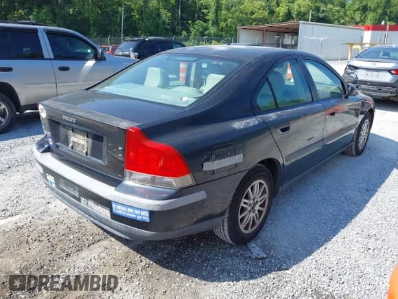 2004 Volvo S60 с VIN YV1RS61T342352457, выставлен на аукционе IAAI как лот 42792260 с пробегом Не указан миль и . История ставок и продаж доступна на DreamBid. Изображение 4.