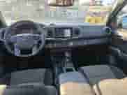 2022 Toyota Tacoma SR5 с VIN 3TMCZ5AN7NM524812, выставлен на аукционе Copart как лот 90647645 с пробегом 41 473 миль миль и Списание • Salvage title. История ставок и продаж доступна на DreamBid. Изображение 9.