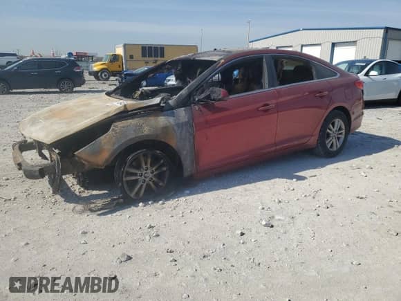 2015 Hyundai Sonata SE с VIN 5NPE24AF2FH209021, выставлен на аукционе Copart как лот 84565545 с пробегом Не указан миль и На запчасти • Non repairable. История ставок и продаж доступна на DreamBid. Изображение 1.