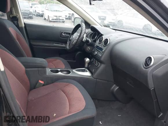 2008 Nissan Rogue S z VIN JN8AS58T98W301583, wystawiony jako IAAI lot #42251519 z przebiegiem 146 284 mil mil oraz . Historia ofert i sprzedaży dostępna na DreamBid. Obrazek 5.