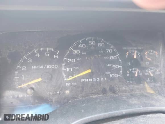 1999 Chevrolet Suburban with VIN 1GNFK16R8XJ562837, listed as a IAAI auction lot 42924070 with 291,499 mi miles and . Bid and sale history available at DreamBid. Image 7.
