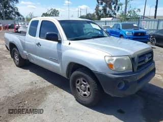 2007 Toyota Tacoma with VIN 5TETX22N17Z459349, listed as a IAAI auction lot 41912695 with 284,822 mi miles and . Bid and sale history available at DreamBid. Image 1.