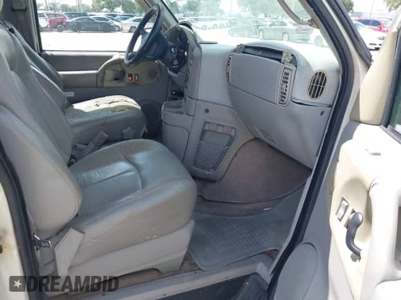 1997 Chevrolet Astro z VIN 1GNDM19W1VB158532, wystawiony jako IAAI lot #42903651 z przebiegiem 121 360 mil mil oraz . Historia ofert i sprzedaży dostępna na DreamBid. Obrazek 5.