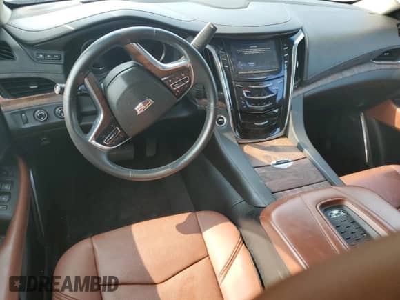 2016 Cadillac Escalade ESV Premium Collection с VIN 1GYS4JKJ8GR151953, выставлен на аукционе Copart как лот 59146475 с пробегом Не указан миль и Списание • Salvage title. История ставок и продаж доступна на DreamBid. Изображение 8.