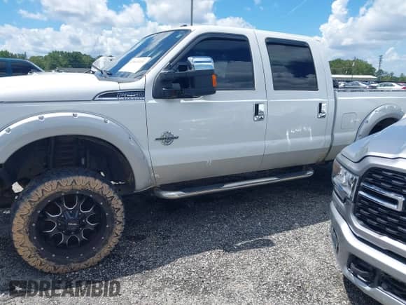 2016 Ford F-250 Lariat z VIN 1FT7W2BT8GEC19429, wystawiony jako IAAI lot #42984685 z przebiegiem 198 855 mil mil oraz . Historia ofert i sprzedaży dostępna na DreamBid. Obrazek 14.