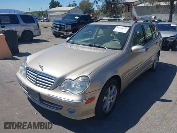 2005 Mercedes-Benz C 240 with VIN WDBRH81J05F622560, listed as a IAAI auction lot 41868325 with 129,446 mi miles and . Bid and sale history available at DreamBid. Image 2.