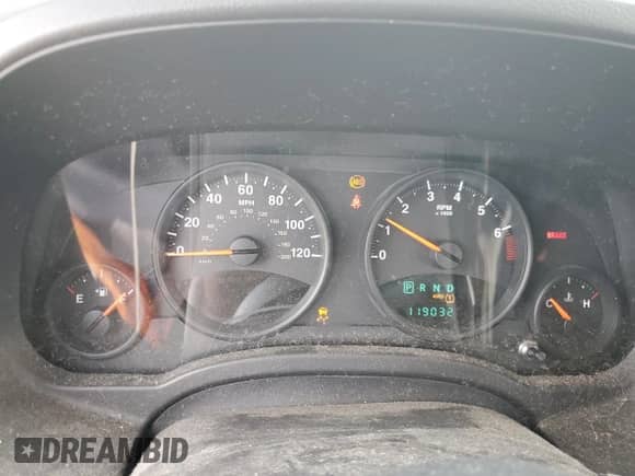 2011 Jeep Compass z VIN 1J4NF1FB1BD280813, wystawiony jako Copart lot #69636485 z przebiegiem 119 032 mil mil oraz Szkoda całkowita • Salvage title. Historia ofert i sprzedaży dostępna na DreamBid. Obrazek 9.