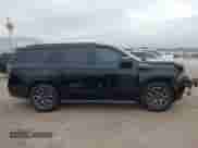 2024 Chevrolet Tahoe Z71 с VIN 1GNSKPKL9RR316256, выставлен на аукционе IAAI как лот 41467137 с пробегом 9 814 миль миль и . История ставок и продаж доступна на DreamBid. Изображение 13.