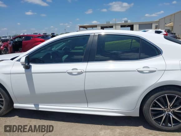 2023 Toyota Camry SE с VIN 4T1G11AK2PU774203, выставлен на аукционе IAAI как лот 42345387 с пробегом 21 735 миль миль и . История ставок и продаж доступна на DreamBid. Изображение 15.