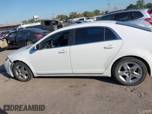 2009 Chevrolet Malibu 1LT с VIN 1G1ZH57B89F234944, выставлен на аукционе IAAI как лот 43434939 с пробегом 222 124 миль миль и . История ставок и продаж доступна на DreamBid. Изображение 14.