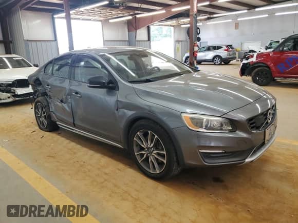 2016 Volvo S60 T5 Platinum с VIN YV4612UM5G2001026, выставлен на аукционе Copart как лот 60648825 с пробегом 93 434 миль миль и Списание • Salvage title. История ставок и продаж доступна на DreamBid. Изображение 4.