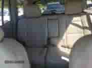 2004 Hyundai Santa Fe GLS z VIN KM8SC13E24U795818, wystawiony jako Copart lot #84754895 z przebiegiem 64 122 mil mil oraz Czysty tytuł • Clean title. Historia ofert i sprzedaży dostępna na DreamBid. Obrazek 10.