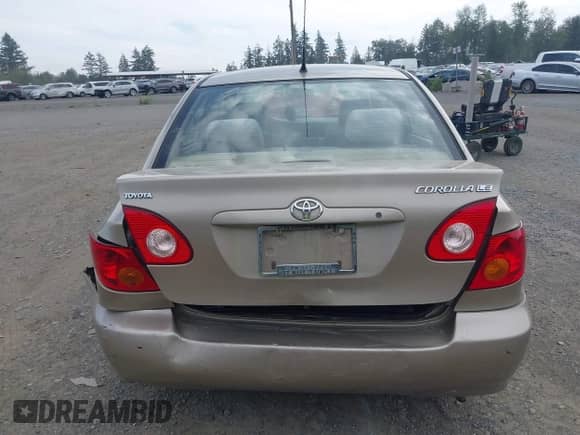 2004 Toyota Corolla CE z VIN 1NXBR38E14Z295801, wystawiony jako IAAI lot #43185740 z przebiegiem 114 951 mil mil oraz . Historia ofert i sprzedaży dostępna na DreamBid. Obrazek 16.