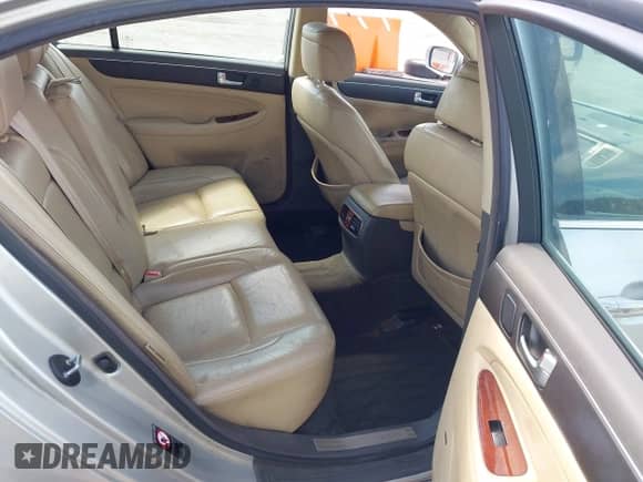 2012 Hyundai Genesis 3.8L with VIN KMHGC4DD9CU164799, listed as a IAAI auction lot 43405928 with 186,001 mi miles and . Bid and sale history available at DreamBid. Image 8.