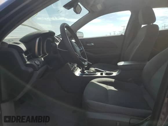 2014 Chevrolet Malibu LS с VIN 1G11B5SL1EF114637, выставлен на аукционе Copart как лот 85118955 с пробегом 110 739 миль миль и Списание • Salvage title. История ставок и продаж доступна на DreamBid. Изображение 7.