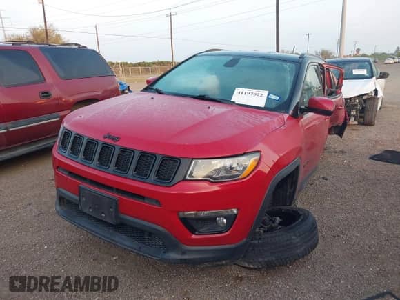 2019 Jeep Compass Altitude z VIN 3C4NJCBB4KT755810, wystawiony jako IAAI lot #41197022 z przebiegiem 66 456 mil mil oraz . Historia ofert i sprzedaży dostępna na DreamBid. Obrazek 18.