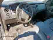 2013 Ford F-150 XL z VIN 1FTMF1CM0DKG45388, wystawiony jako Copart lot #80412145 z przebiegiem 215 618 mil mil oraz Czysty tytuł • Clean title. Historia ofert i sprzedaży dostępna na DreamBid. Obrazek 8.