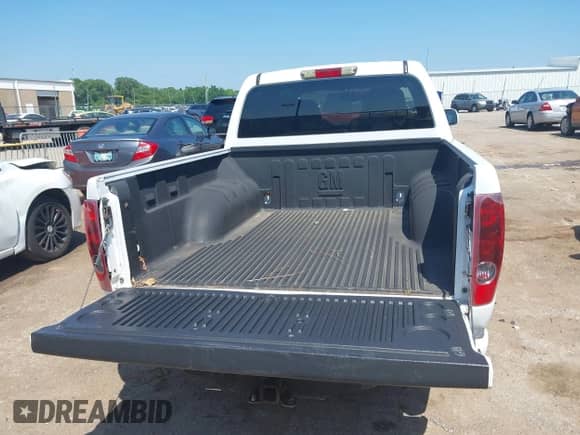 2010 Chevrolet Colorado 1LT z VIN 1GCDSCDE0A8102582, wystawiony jako IAAI lot #42459665 z przebiegiem 74 982 mil mil oraz . Historia ofert i sprzedaży dostępna na DreamBid. Obrazek 17.