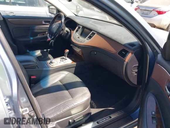 2009 Hyundai Genesis with VIN KMHGC46F49U032234, listed as a IAAI auction lot 42634440 with 137,449 mi miles and . Bid and sale history available at DreamBid. Image 5.