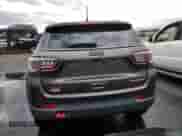 2019 Jeep Compass Trailhawk z VIN 3C4NJDDBXKT780200, wystawiony jako Copart lot #84975535 z przebiegiem 43 811 mil mil oraz Czysty tytuł • Clean title. Historia ofert i sprzedaży dostępna na DreamBid. Obrazek 6.