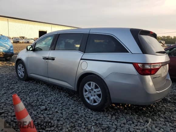 2012 Honda Odyssey LX z VIN 5FNRL5H20CB042806, wystawiony jako Copart lot #84468365 z przebiegiem 69 769 mil mil oraz Czysty tytuł • Clean title. Historia ofert i sprzedaży dostępna na DreamBid. Obrazek 2.