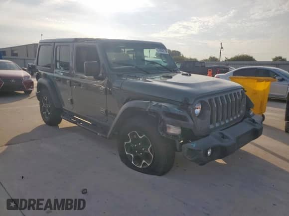 2021 Jeep Wrangler Unlimited Willys with VIN 1C4HJXDN7MW724575, listed as a Copart auction lot 71002215 with 39,082 mi miles and Salvage title. Bid and sale history available at DreamBid. Image 4.