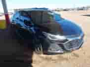 2019 Chevrolet Cruze LT с VIN 1G1BE5SMXK7141121, выставлен на аукционе IAAI как лот 43289806 с пробегом 144 080 миль миль и . История ставок и продаж доступна на DreamBid. Изображение 1.
