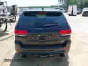 2014 Jeep Grand Cherokee SRT-8 z VIN 1C4RJFDJ7EC527372, wystawiony jako IAAI lot #41889040 z przebiegiem 120 015 mil mil oraz . Historia ofert i sprzedaży dostępna na DreamBid. Obrazek 16.