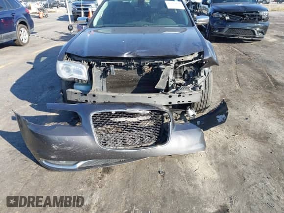 2016 Chrysler 300 C с VIN 2C3CCAEG2GH348411, выставлен на аукционе IAAI как лот 43237030 с пробегом 151 904 миль миль и . История ставок и продаж доступна на DreamBid. Изображение 13.