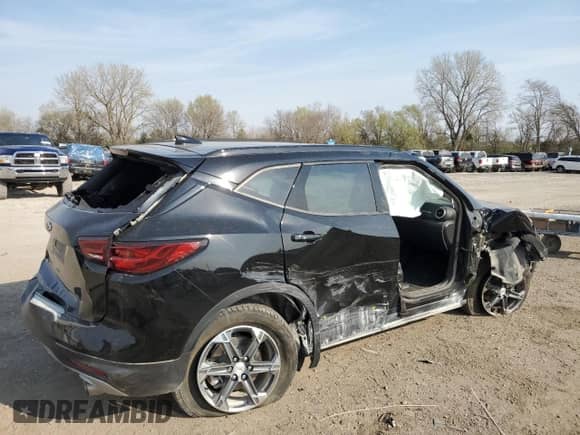 2023 Chevrolet Blazer LT z VIN 3GNKBJRS4PS182597, wystawiony jako Copart lot #53307175 z przebiegiem 43 529 mil mil oraz Szkoda całkowita • Salvage title. Historia ofert i sprzedaży dostępna na DreamBid. Obrazek 3.