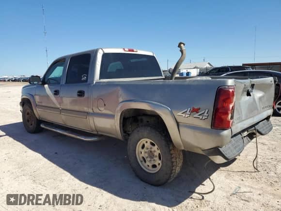 2003 Chevrolet Silverado 1500HD LS с VIN 1GCGK13U43F186091, выставлен на аукционе Copart как лот 72749684 с пробегом Не указан миль и Списание • Salvage title. История ставок и продаж доступна на DreamBid. Изображение 2.